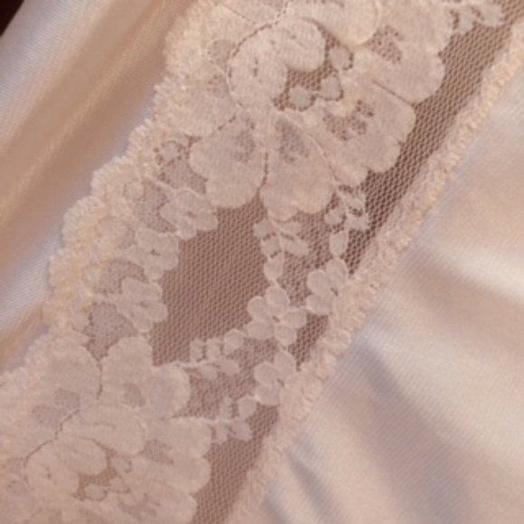Vtg Val Mode Lace Robe - Picture 15 of 15